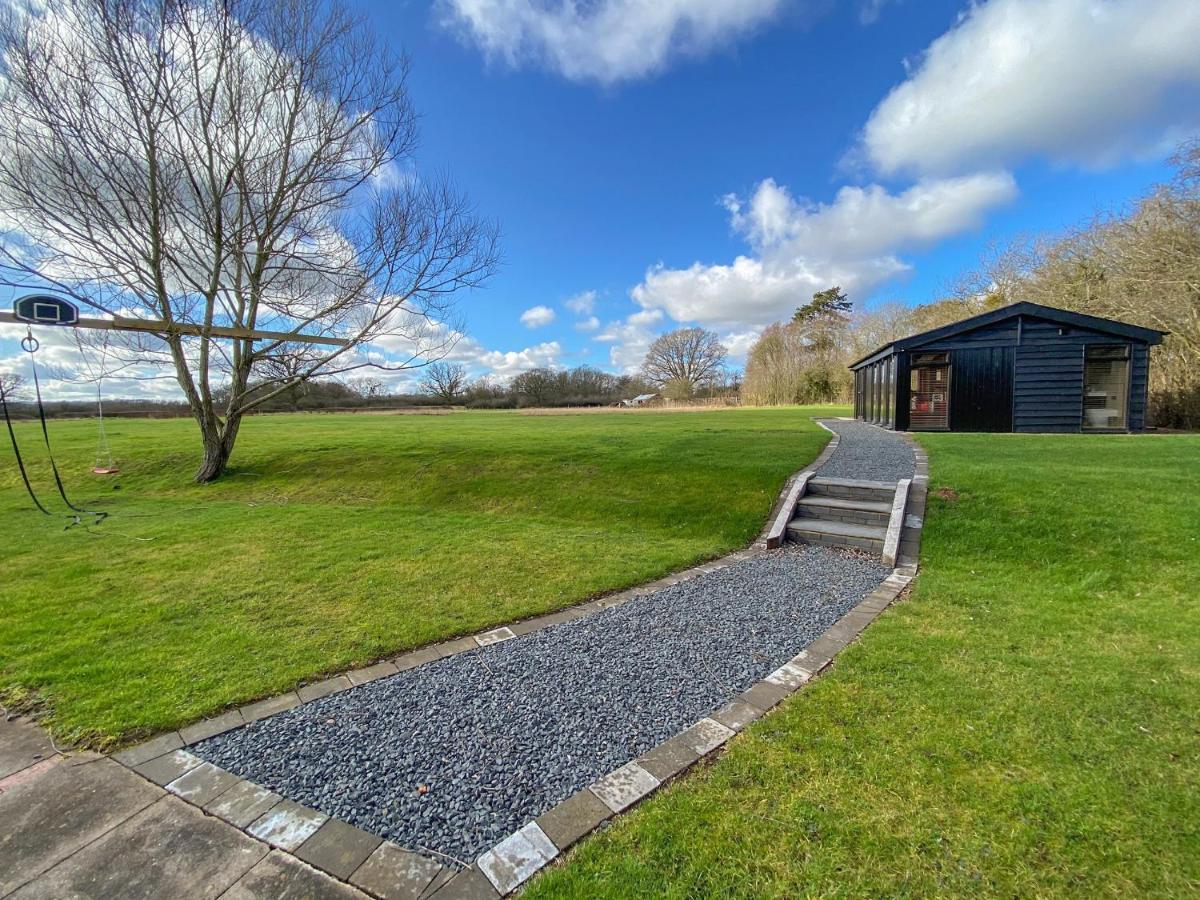 The Tractor Shed Villa Worcester Eksteriør billede